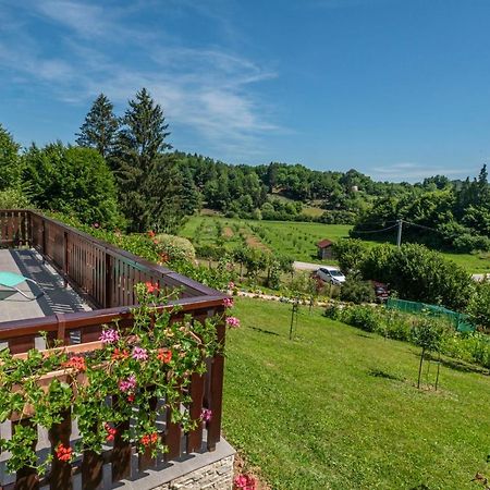 Holiday Home Mare Near River Karlovac Bagian luar foto