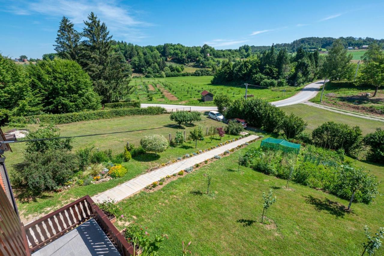 Holiday Home Mare Near River Karlovac Bagian luar foto
