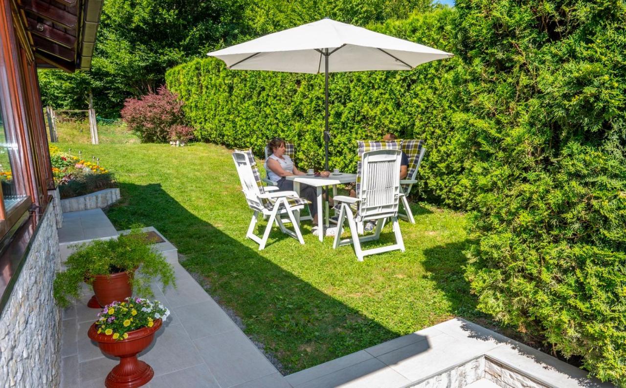 Holiday Home Mare Near River Karlovac Bagian luar foto